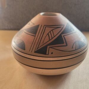 Navajo Pottery Vase. Artistic Ceramic Vase with Black Geometric Patterns